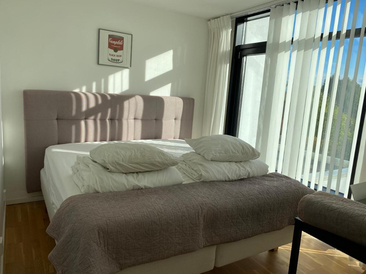 Exclusive 2 Level Etage Next To Arlanda-City Metro Стокгольм Экстерьер фото