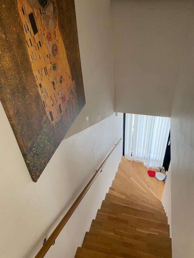 Exclusive 2 Level Etage Next To Arlanda-City Metro Стокгольм Экстерьер фото