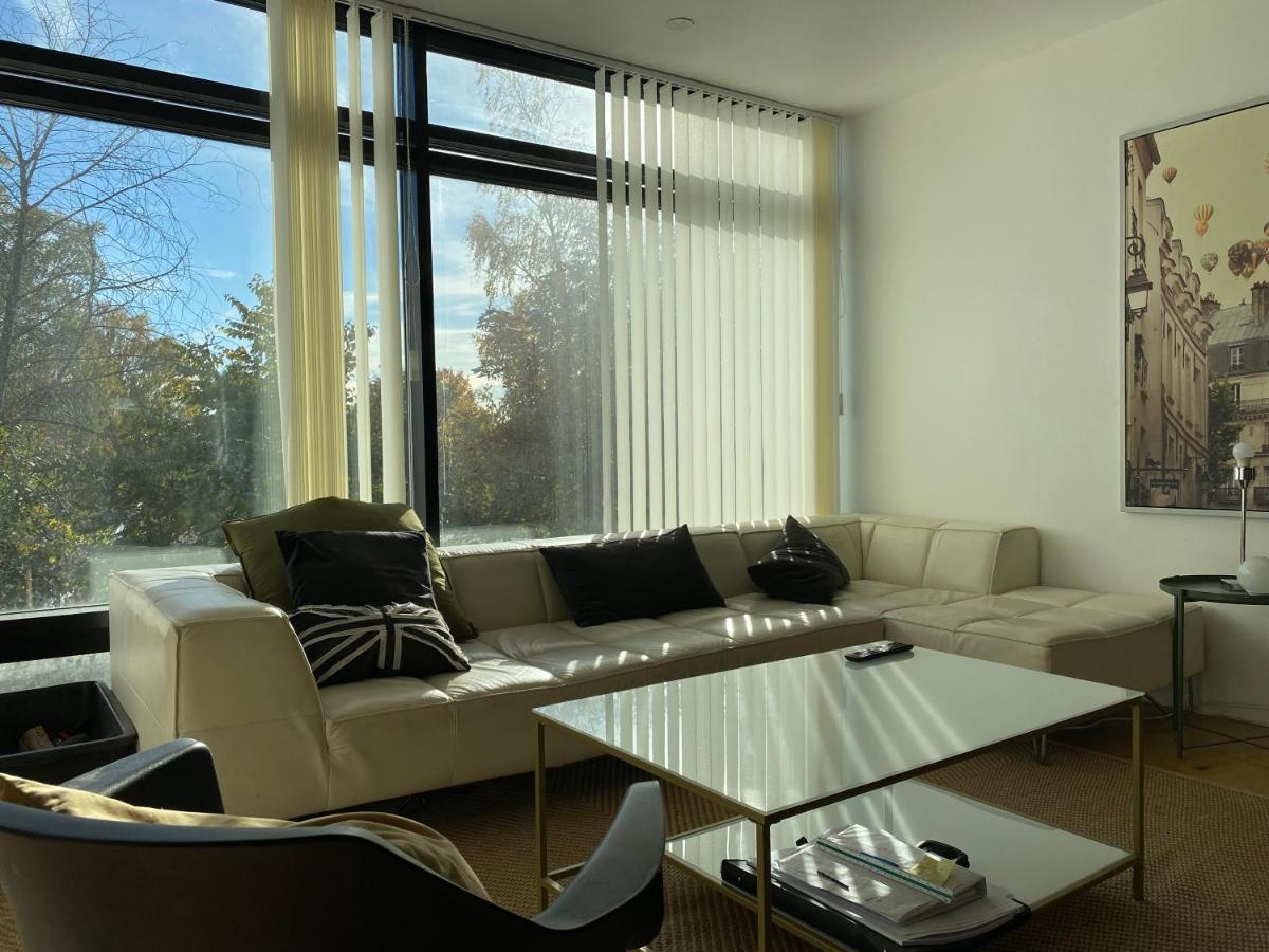 Exclusive 2 Level Etage Next To Arlanda-City Metro Стокгольм Экстерьер фото