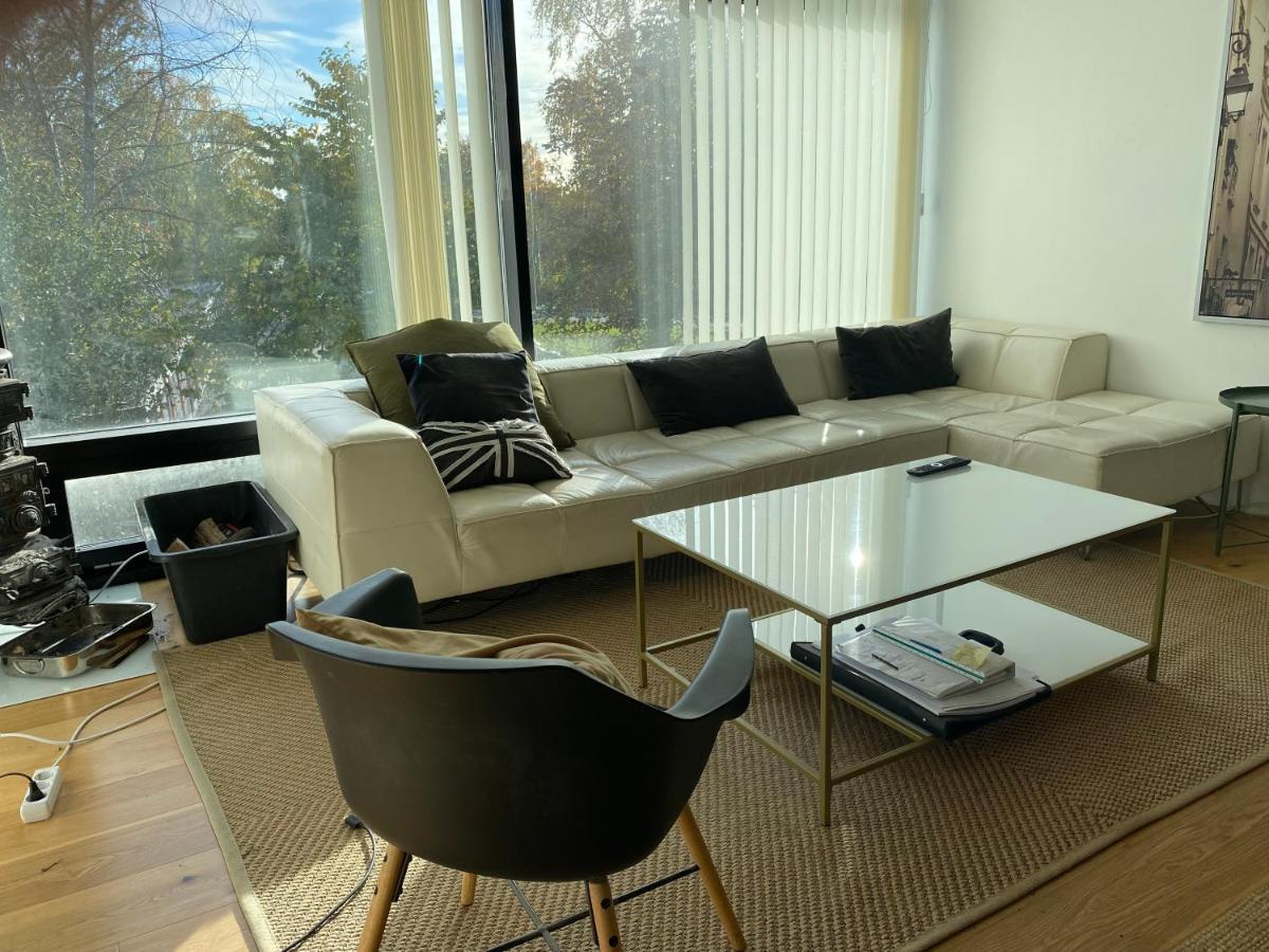 Exclusive 2 Level Etage Next To Arlanda-City Metro Стокгольм Экстерьер фото